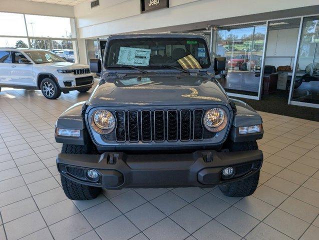 new 2025 Jeep Gladiator car, priced at $43,235