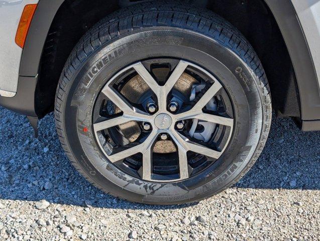 new 2025 Jeep Grand Cherokee L car, priced at $44,295