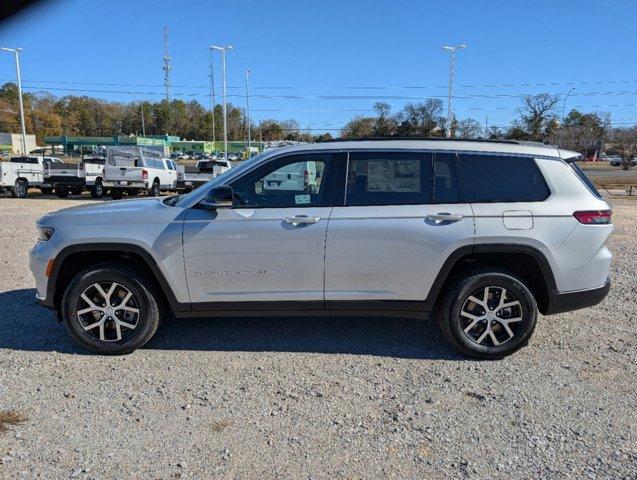 new 2025 Jeep Grand Cherokee L car, priced at $44,295