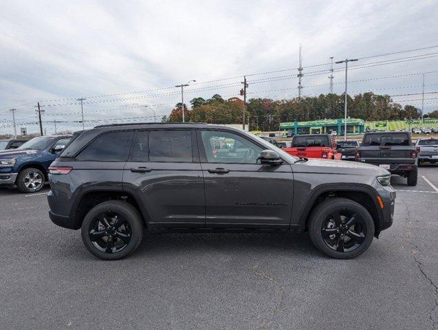 new 2024 Jeep Grand Cherokee L car, priced at $41,645