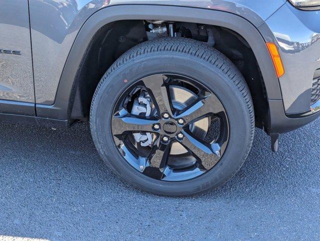 new 2024 Jeep Grand Cherokee L car, priced at $39,949