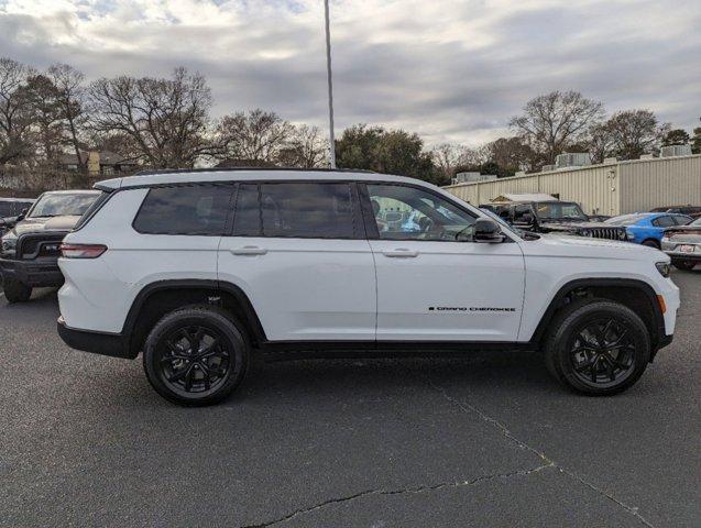 new 2024 Jeep Grand Cherokee L car, priced at $37,949