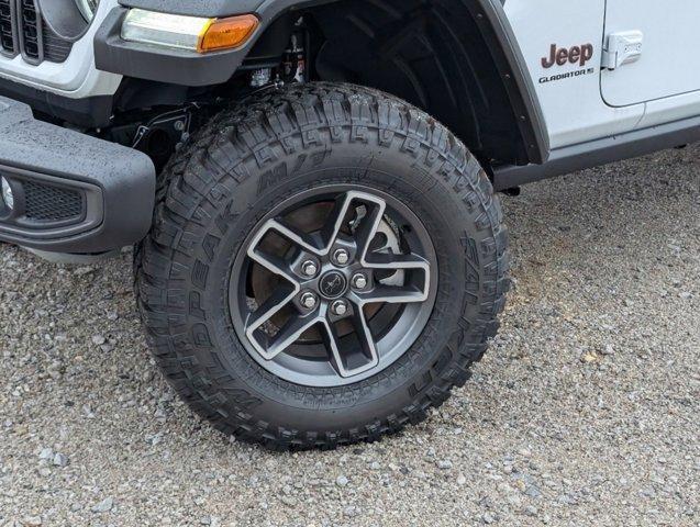 new 2024 Jeep Gladiator car, priced at $51,100