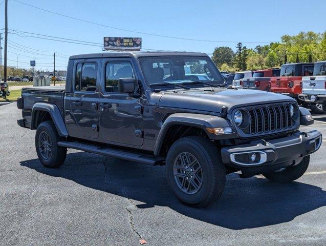 new 2024 Jeep Gladiator car, priced at $46,289