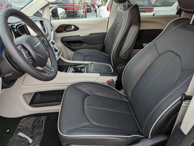 new 2023 Chrysler Pacifica car, priced at $43,995