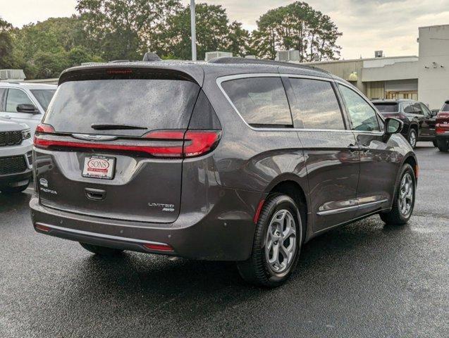 new 2023 Chrysler Pacifica car, priced at $43,995