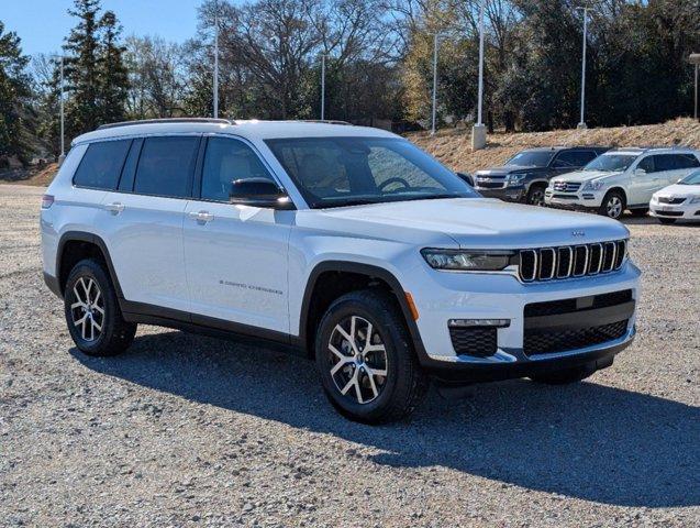 new 2025 Jeep Grand Cherokee L car, priced at $49,240