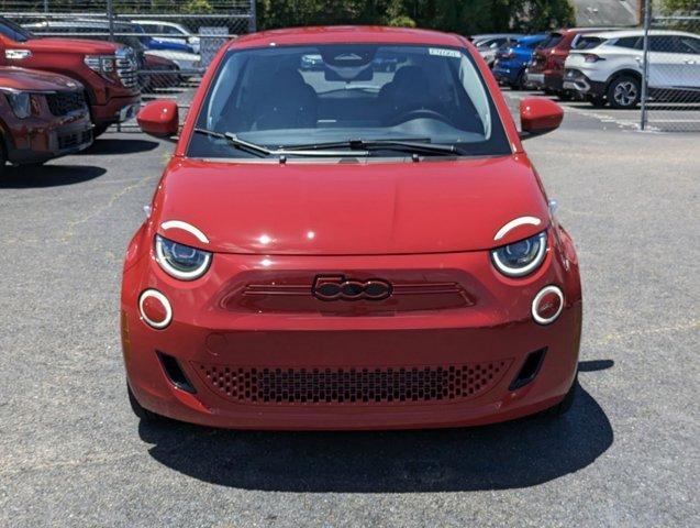 new 2024 FIAT 500e car