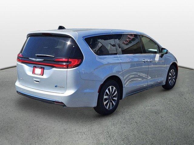 used 2023 Chrysler Pacifica Hybrid car, priced at $34,995