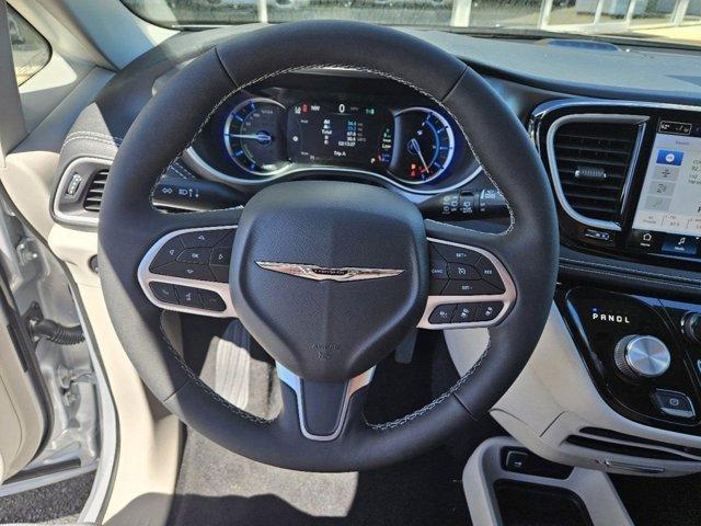 used 2023 Chrysler Pacifica Hybrid car, priced at $34,995