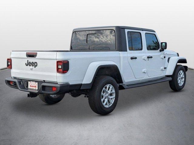 new 2023 Jeep Gladiator car, priced at $40,495