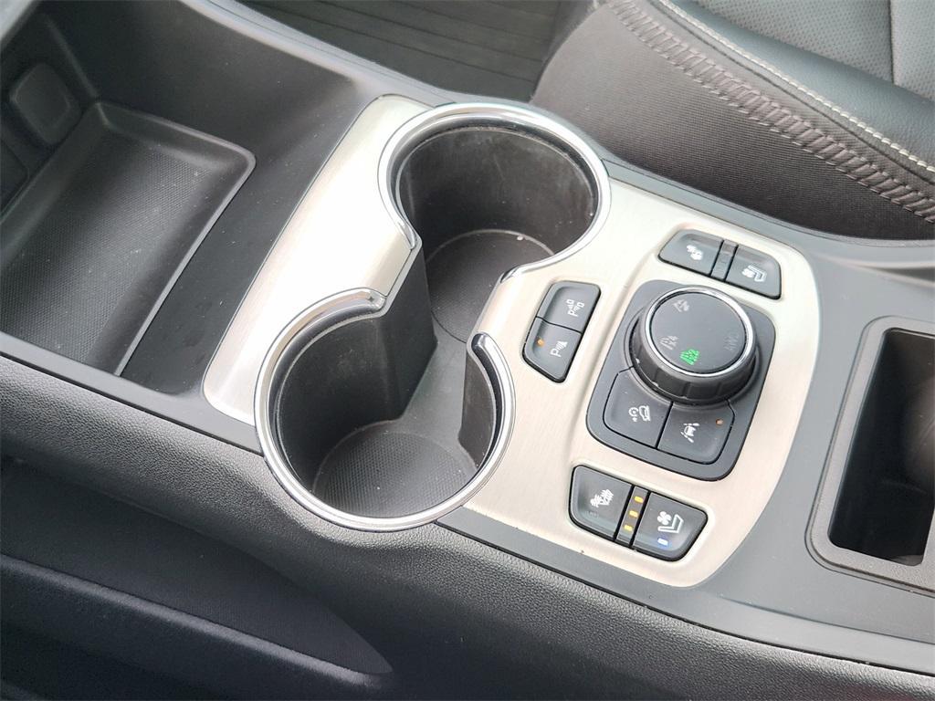 used 2022 GMC Terrain car, priced at $27,386