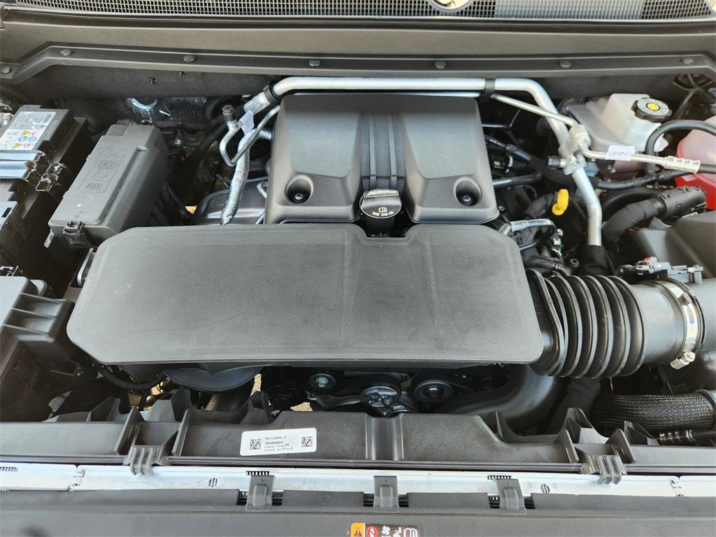 new 2025 Chevrolet Colorado car, priced at $35,550