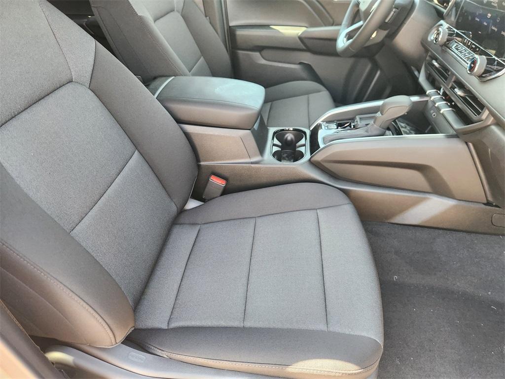 new 2025 Chevrolet Colorado car, priced at $35,550