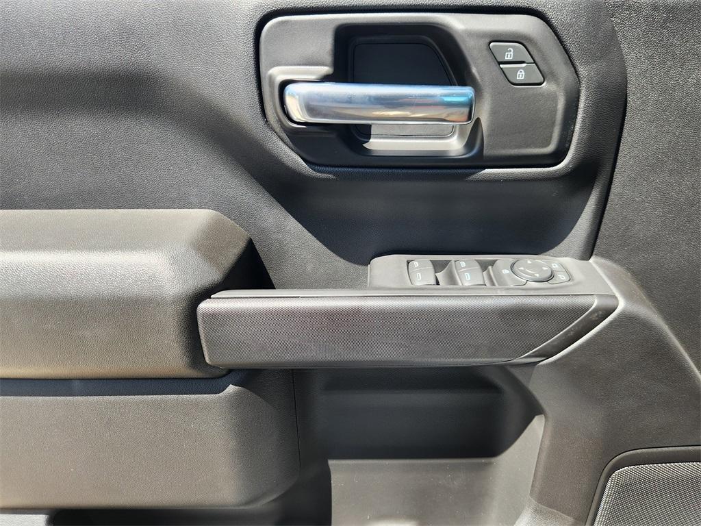 new 2025 Chevrolet Silverado 1500 car, priced at $41,287
