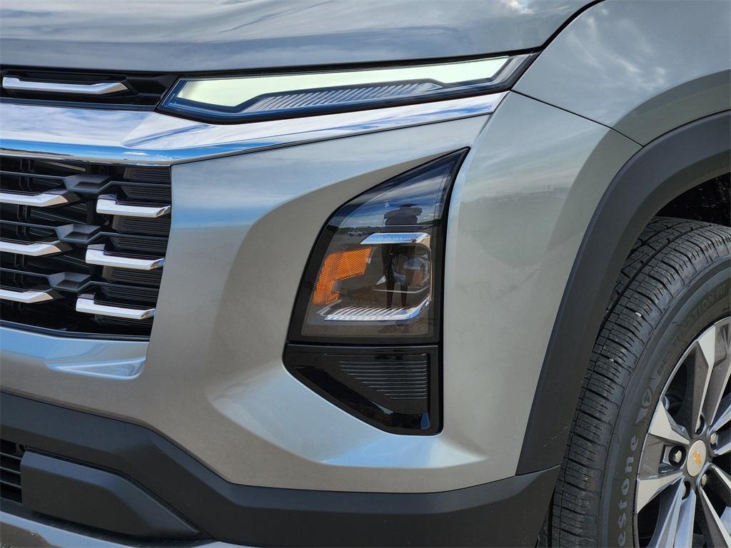 new 2026 Chevrolet Equinox car, priced at $30,320