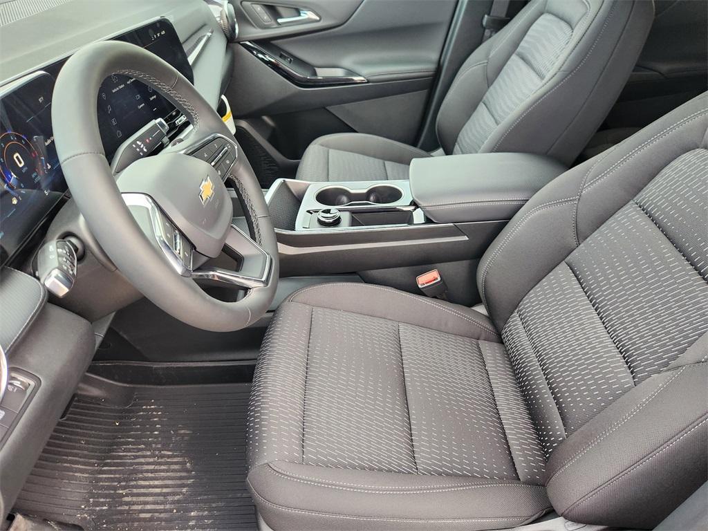 new 2026 Chevrolet Equinox car, priced at $30,320