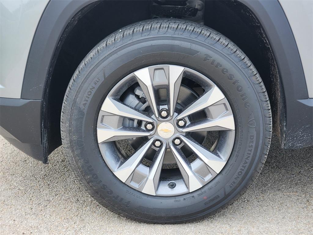 new 2026 Chevrolet Equinox car, priced at $30,320