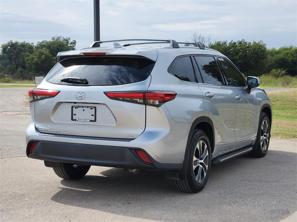 used 2022 Toyota Highlander car, priced at $35,191