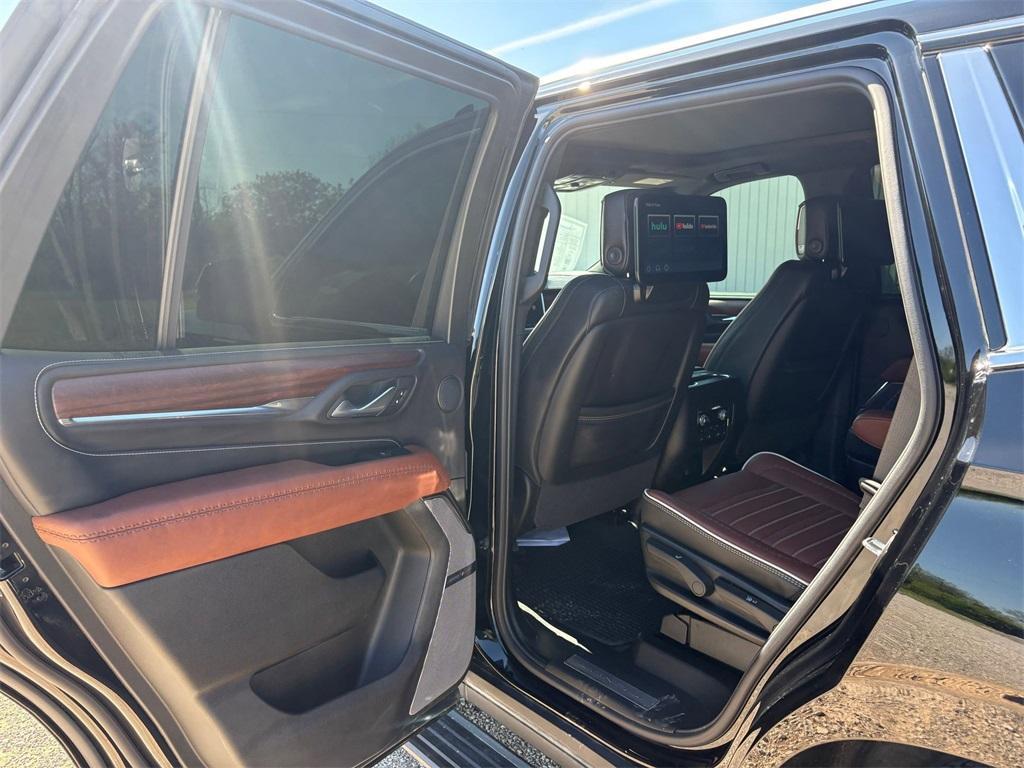 used 2024 GMC Yukon car, priced at $84,178