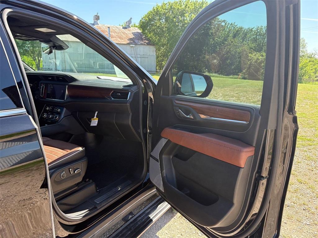 used 2024 GMC Yukon car, priced at $84,178