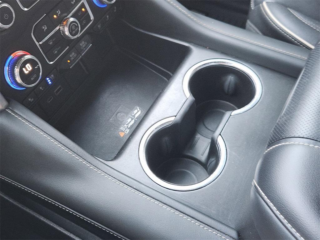 used 2022 GMC Yukon XL car, priced at $36,658