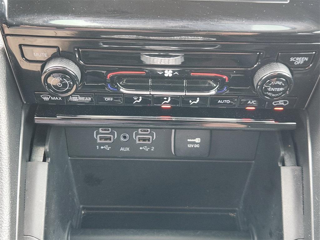 used 2024 Jeep Grand Cherokee L car, priced at $34,443