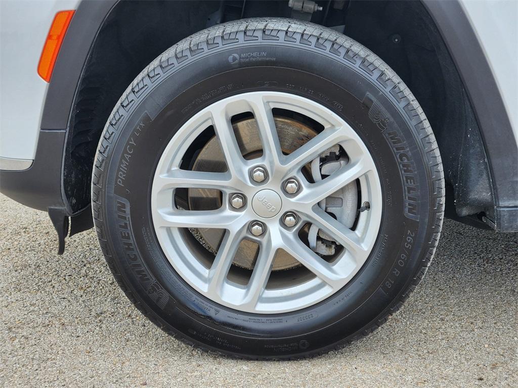 used 2024 Jeep Grand Cherokee L car, priced at $34,443