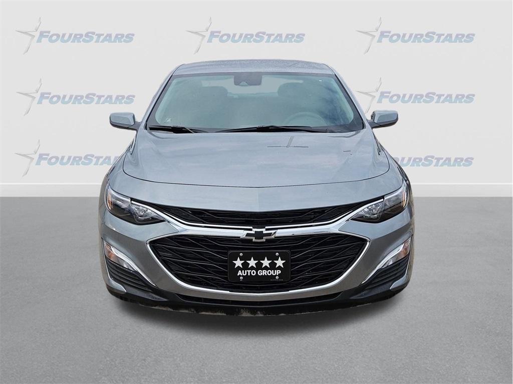 new 2025 Chevrolet Malibu car, priced at $28,101