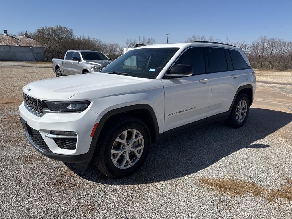 used 2023 Jeep Grand Cherokee car, priced at $33,480