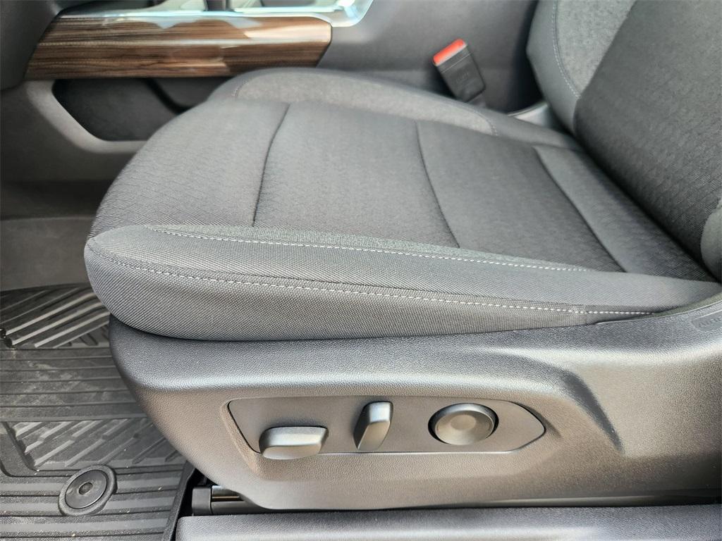 new 2025 Chevrolet Silverado 1500 car, priced at $53,589