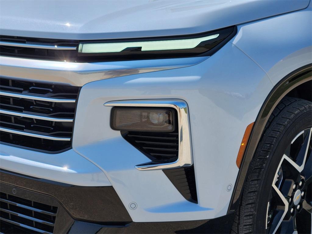 new 2026 Chevrolet Traverse car, priced at $58,778
