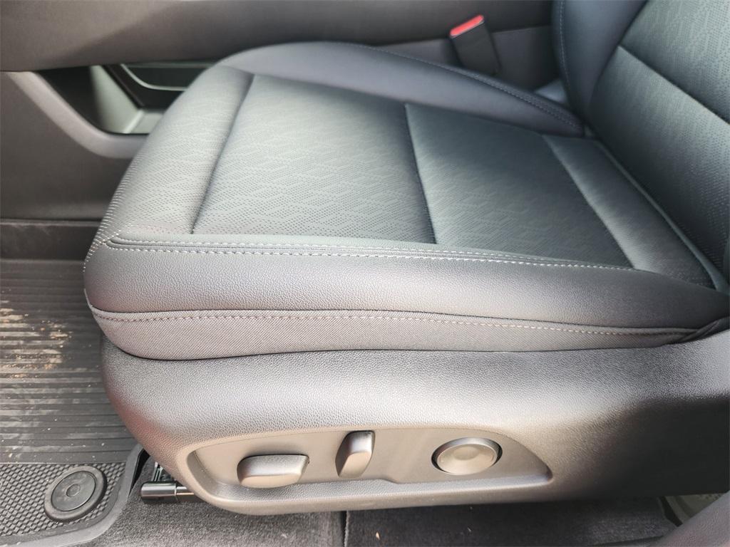 new 2026 Chevrolet Equinox car, priced at $32,865