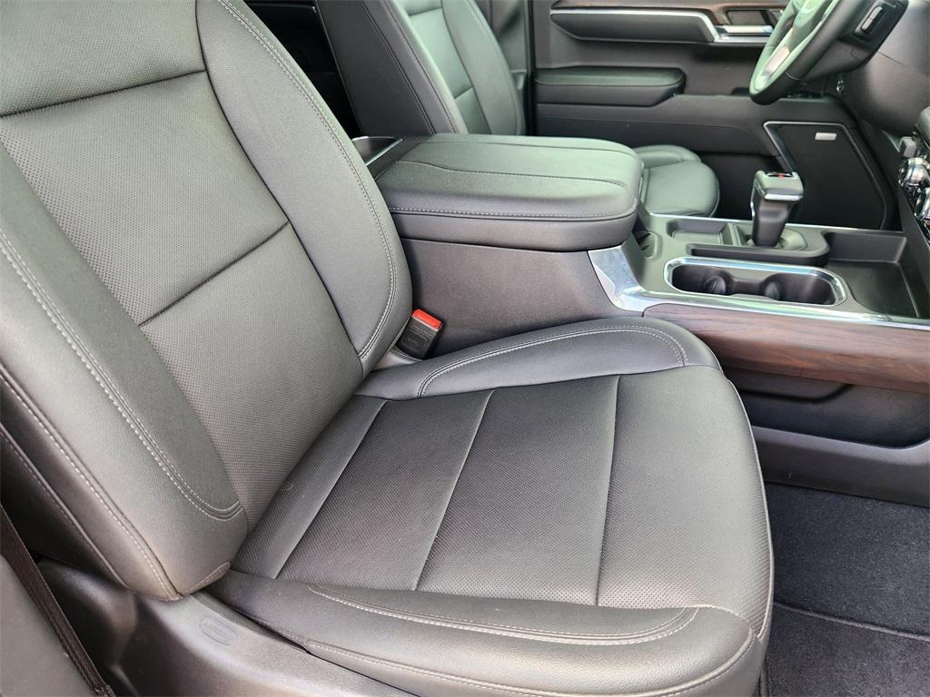 used 2023 GMC Sierra 1500 car, priced at $52,887
