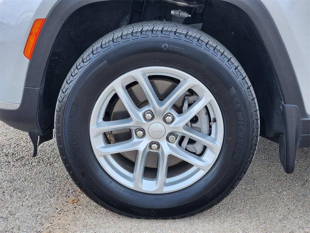 used 2024 Jeep Grand Cherokee L car, priced at $33,555