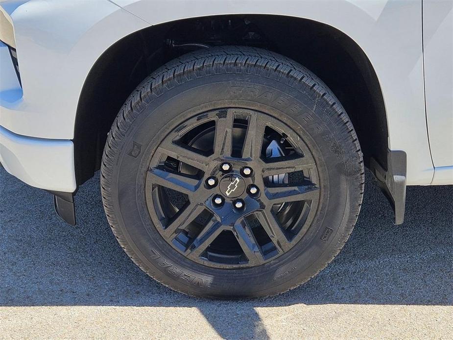 new 2024 Chevrolet Silverado 1500 car, priced at $39,144