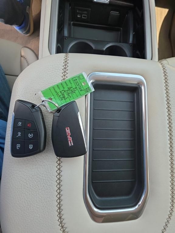 used 2021 GMC Yukon car, priced at $52,888