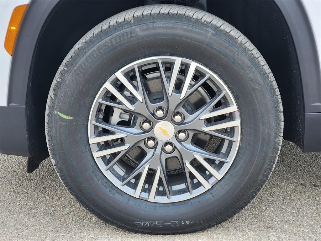 new 2026 Chevrolet Traverse car, priced at $43,459