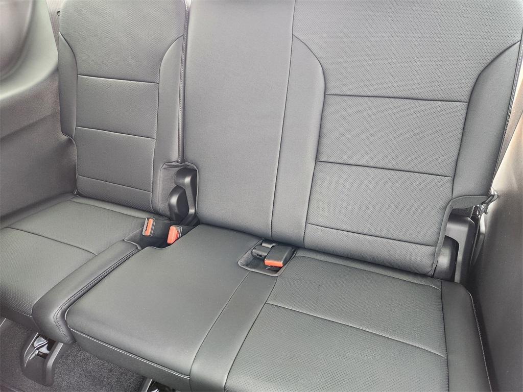 new 2026 Chevrolet Traverse car, priced at $43,459