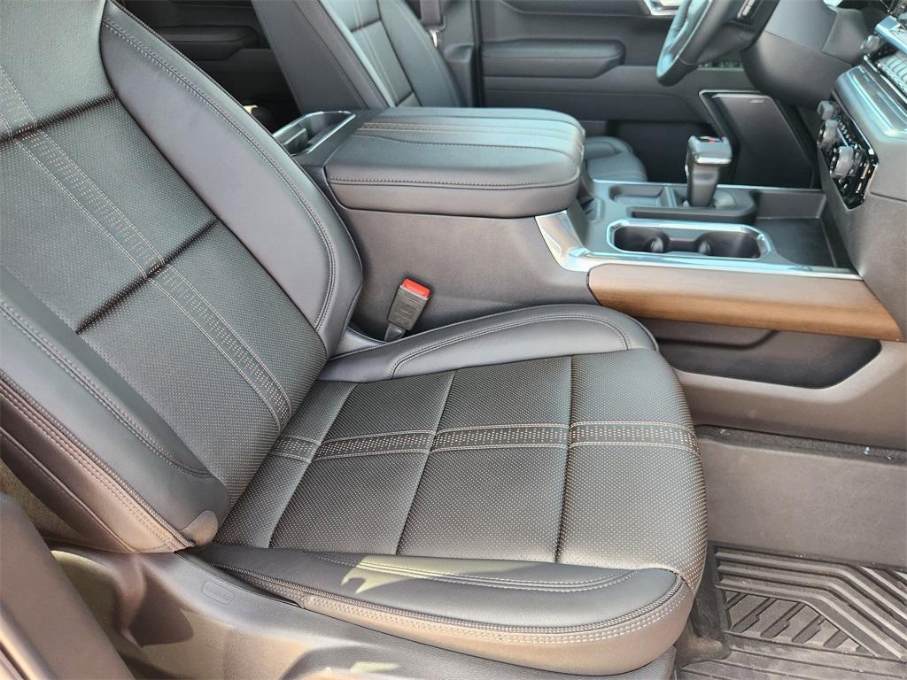 new 2025 Chevrolet Silverado 1500 car, priced at $68,371