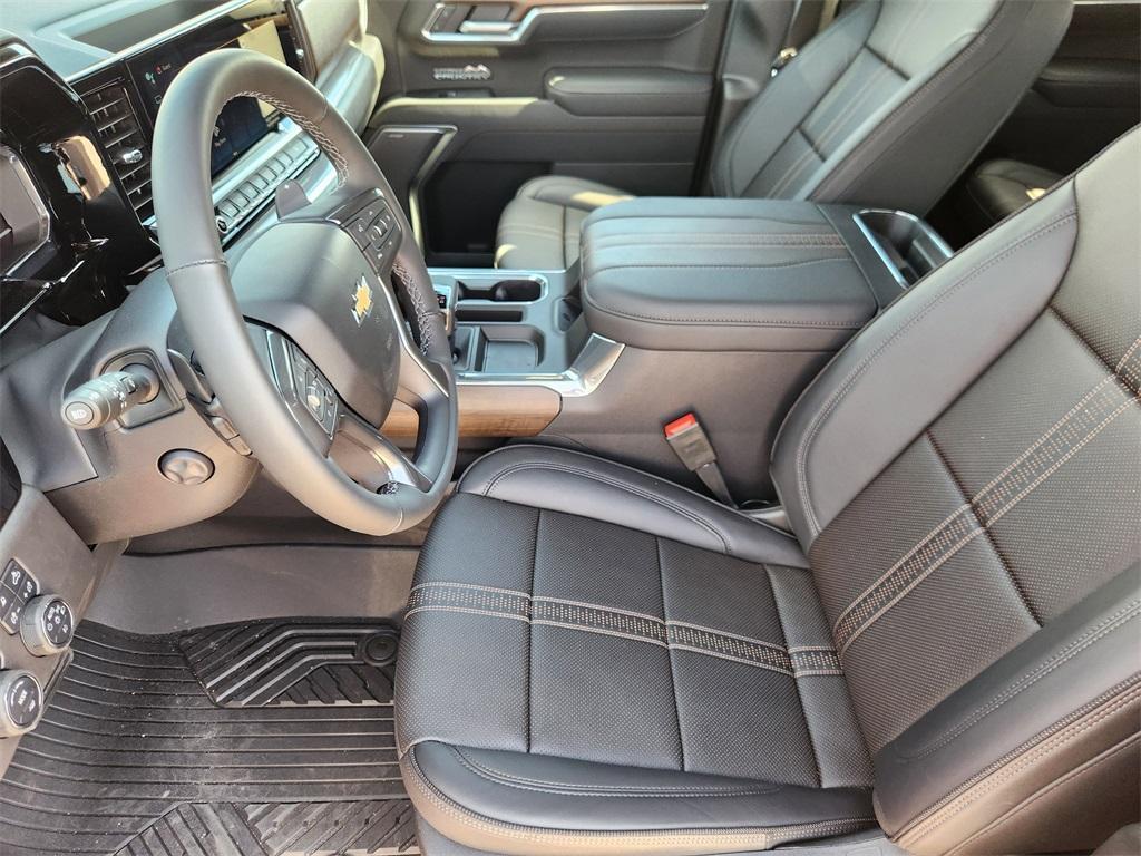 new 2025 Chevrolet Silverado 1500 car, priced at $68,371