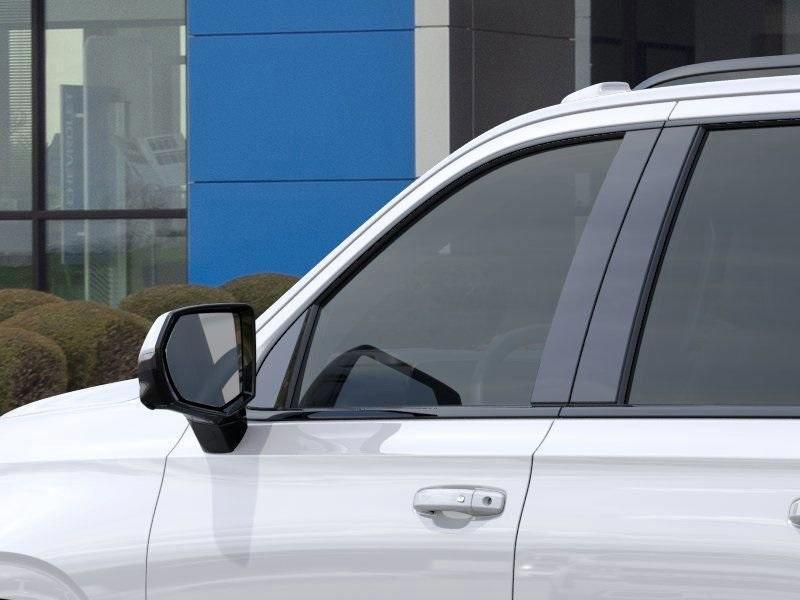 new 2025 Chevrolet Suburban car, priced at $77,125