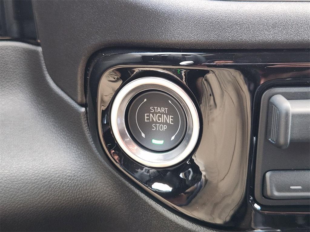 new 2025 Chevrolet Silverado 1500 car, priced at $53,990