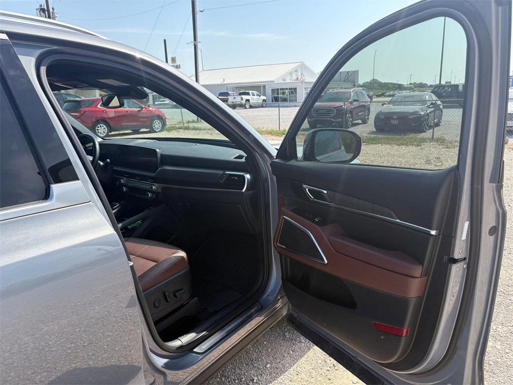 used 2023 Kia Telluride car, priced at $34,955