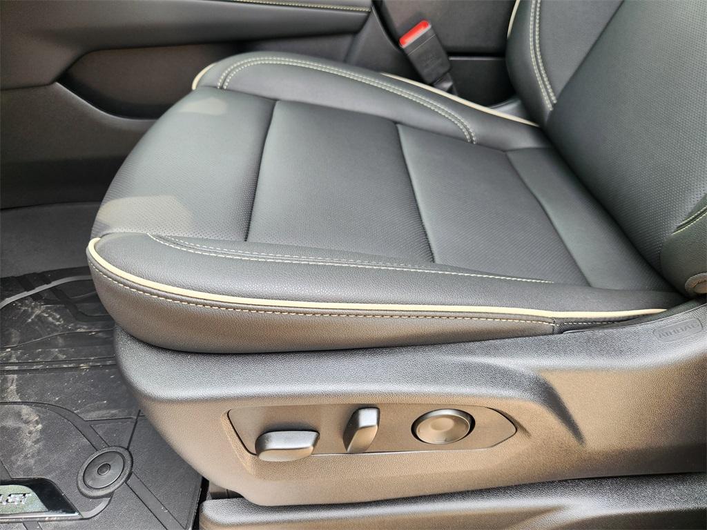 new 2025 Chevrolet Tahoe car, priced at $77,510