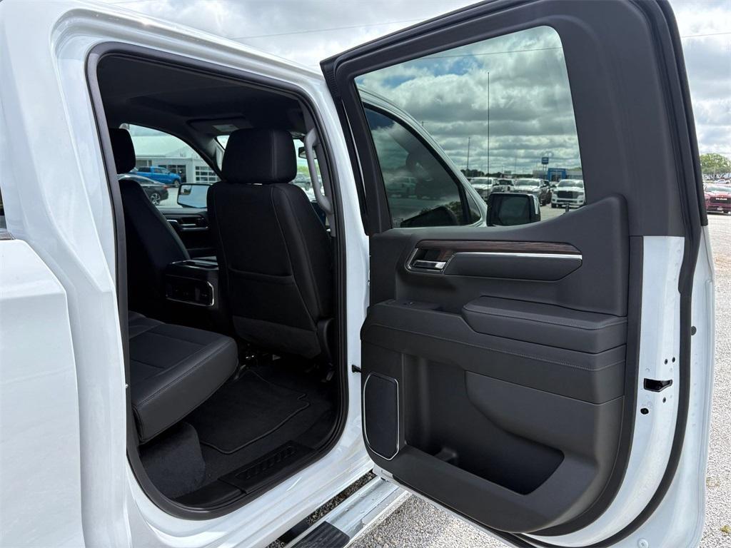 used 2024 GMC Sierra 1500 car, priced at $55,219