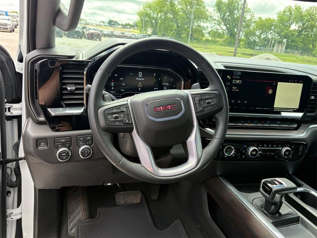 used 2024 GMC Sierra 1500 car, priced at $55,219