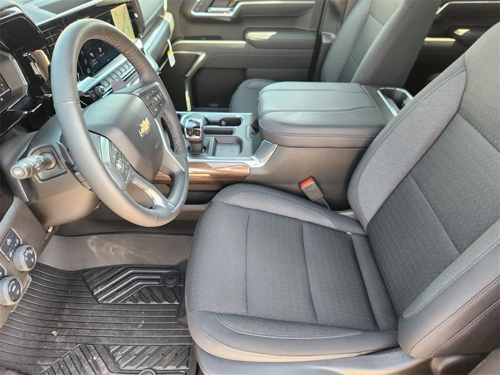 new 2025 Chevrolet Silverado 1500 car, priced at $53,990