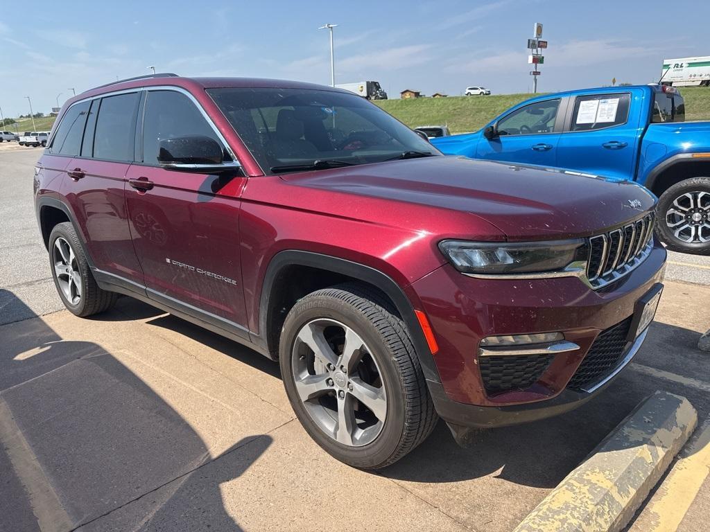 used 2023 Jeep Grand Cherokee car, priced at $27,445