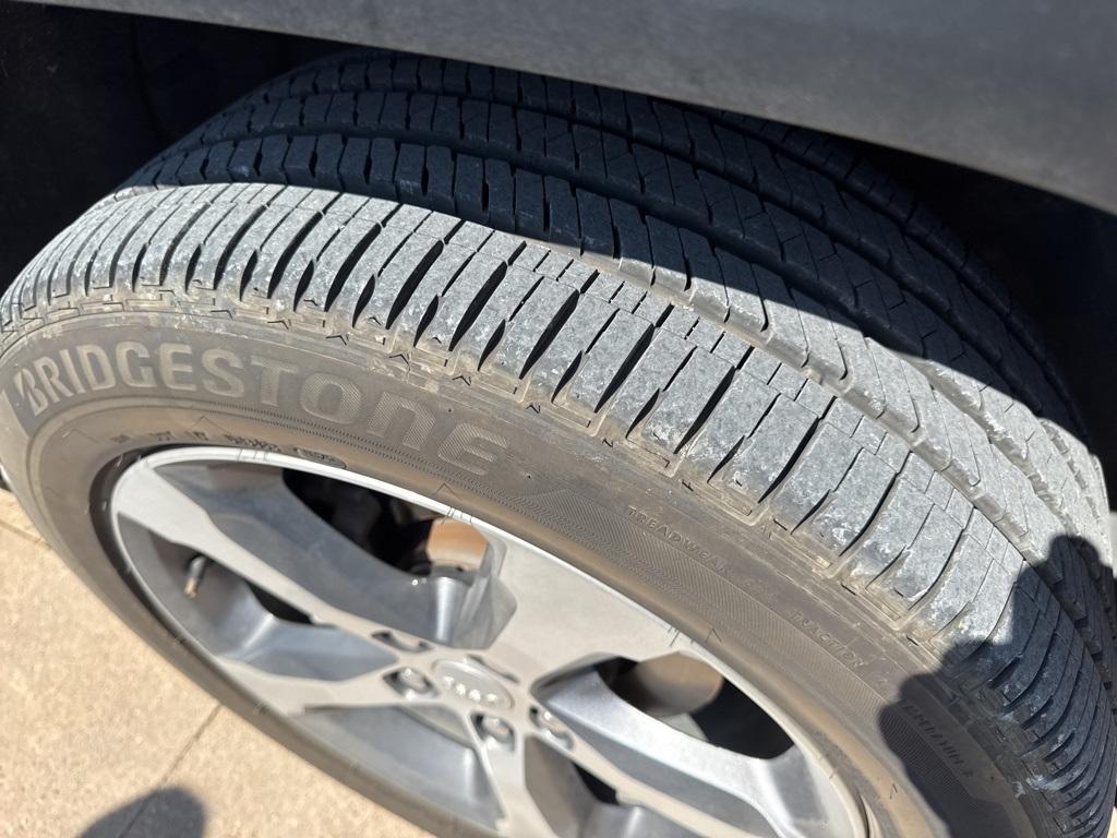 used 2023 Jeep Grand Cherokee car, priced at $27,445